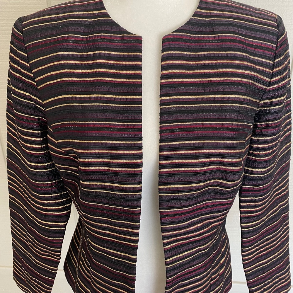 JS Collections Jacket - Picture 2 of 5
